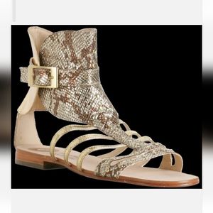 NIB Gold MODERN VINTAGE Fernanda Gladiator Strappy Sandal Python Flat 38.5, 8.5
